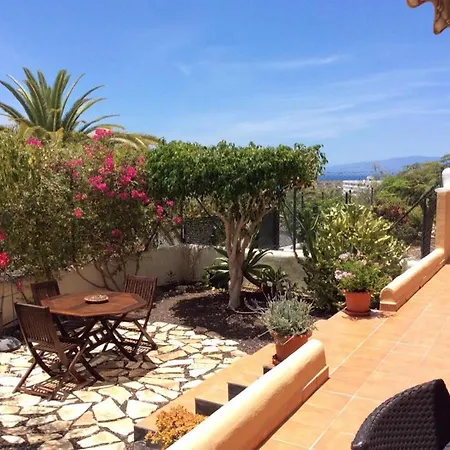 Magnifique Terrasse Avec Jardin, Vue Partielle Sur La Mer Avec Piscine Chauffee, Callao Salvaje, Adeje Apartment Callao Salvaje